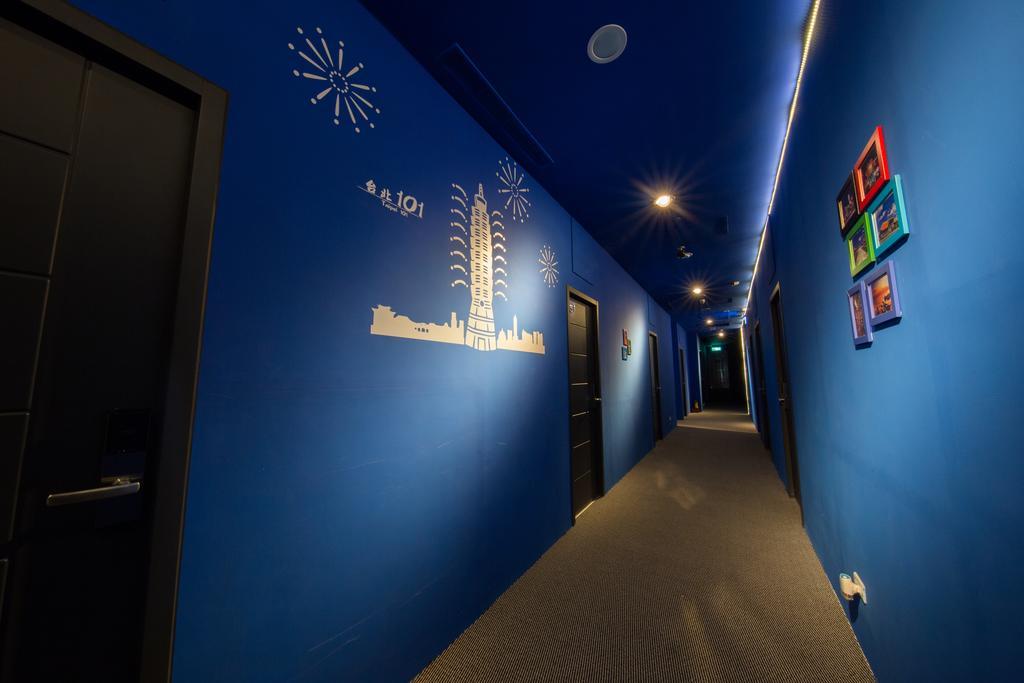 Sleepbox Hostel Taipei Exteriör bild