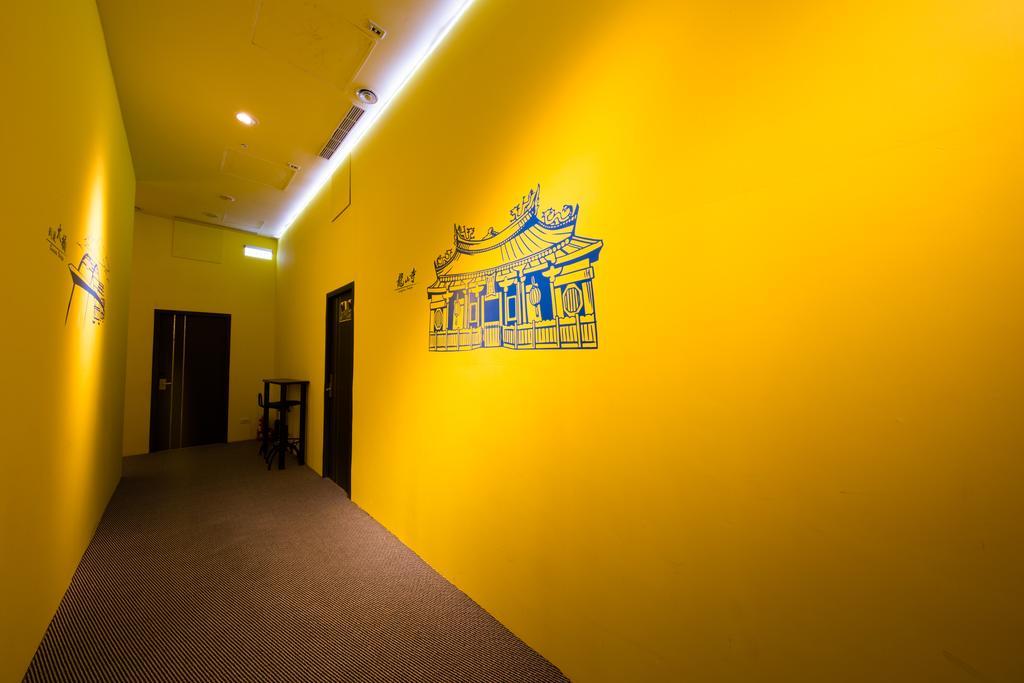 Sleepbox Hostel Taipei Exteriör bild