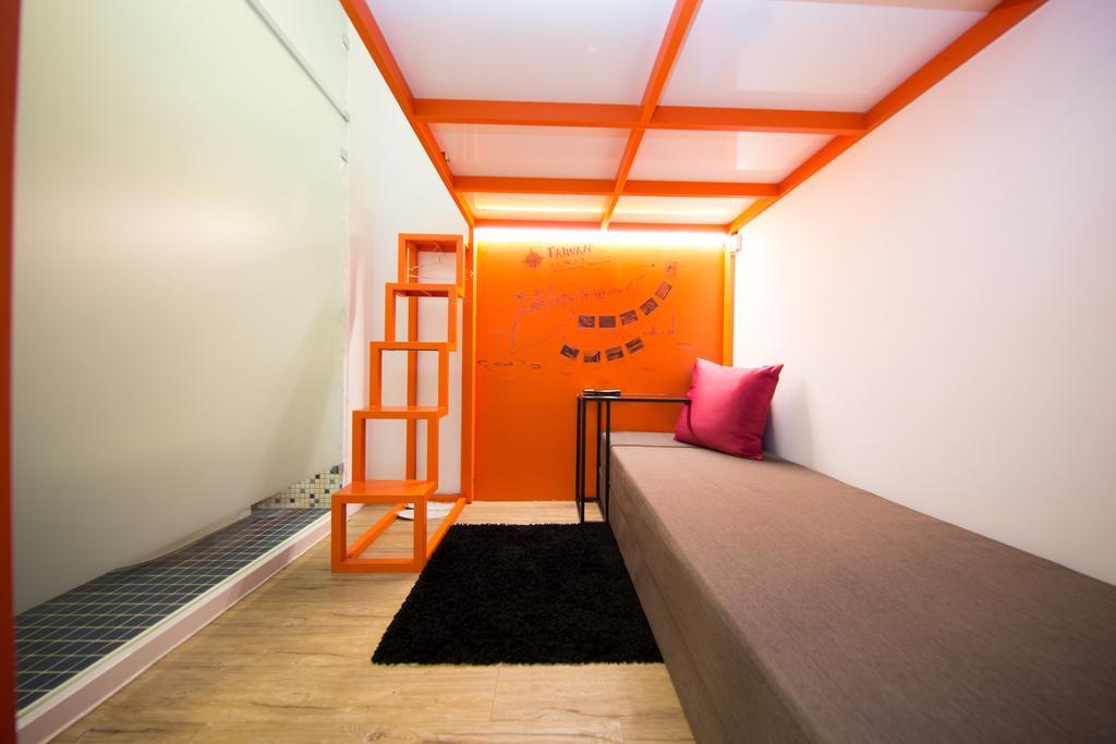 Sleepbox Hostel Taipei Exteriör bild