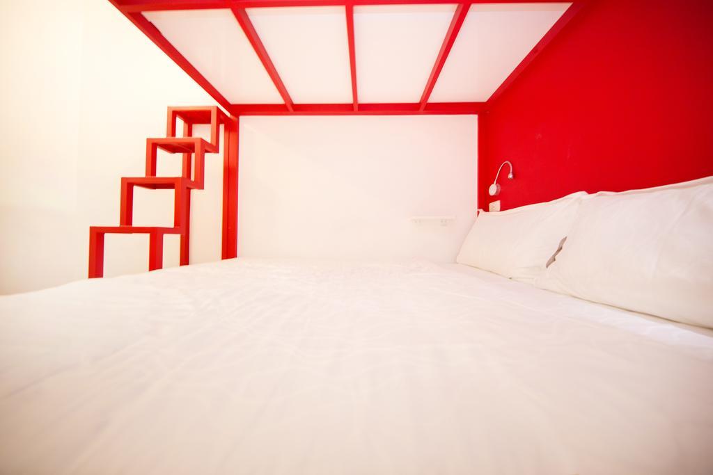Sleepbox Hostel Taipei Exteriör bild