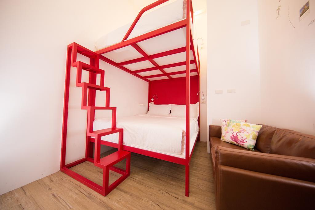 Sleepbox Hostel Taipei Exteriör bild